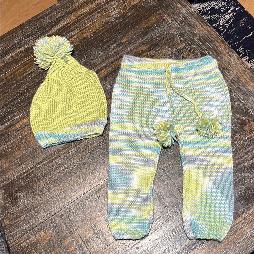 Cozy Knit Hat and Pants Set for Kids - Yellow and Blue